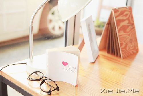 早安心语:微笑,有时候是一种没有说出口的伤痛 (7)